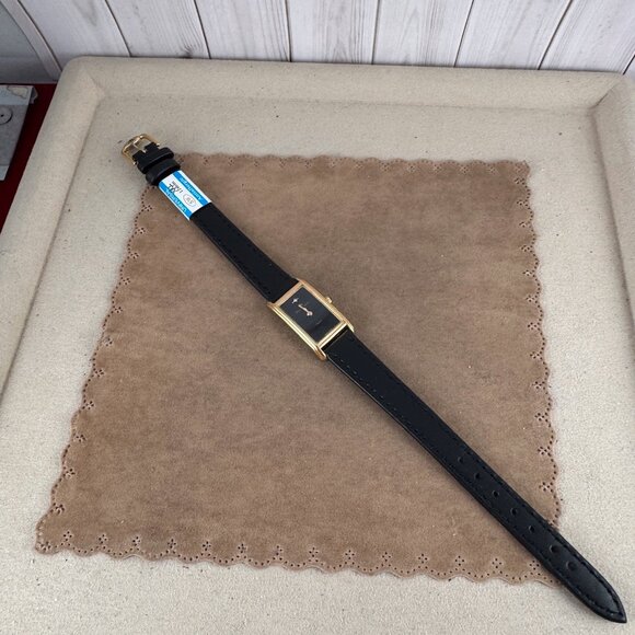 Vintage beautiful rectangular gold-plated quartz Luxury watch by Maurice Locroix - Picture 6 of 11